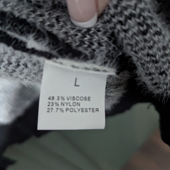 Ghost Patterned Sweater - Picture 4 of 4